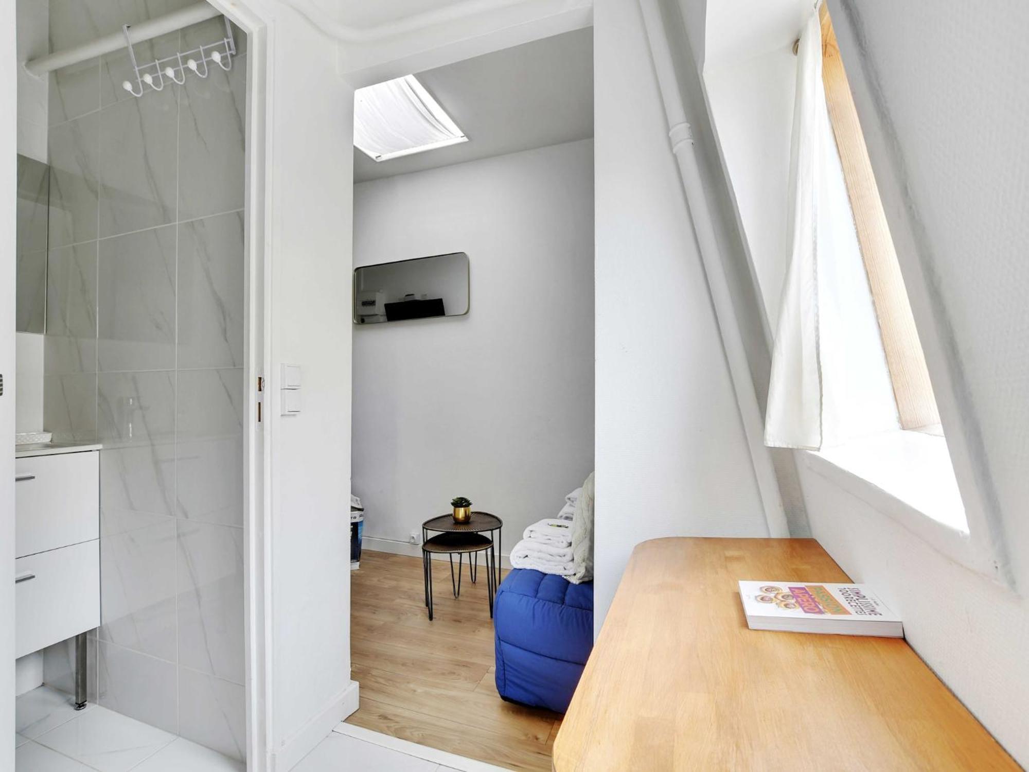 Apartment Of 16m2 Near Porte D'asnieres - Mobility Lease